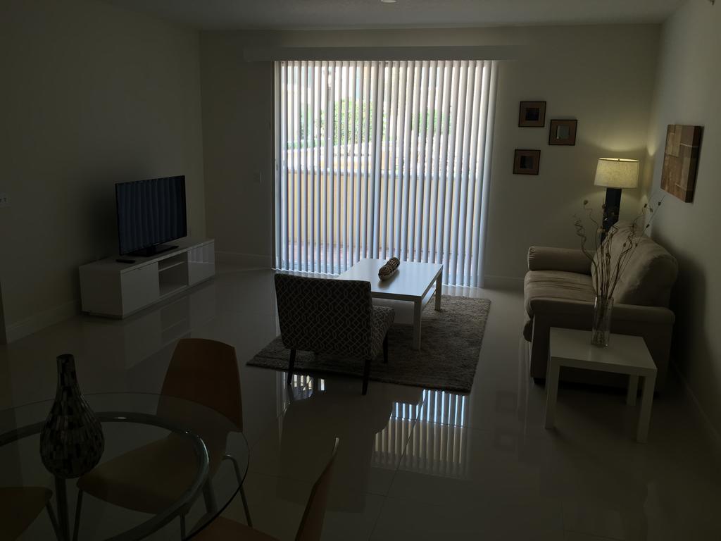 Lyx Suites At Merrick Park In Coral Gables Quarto foto