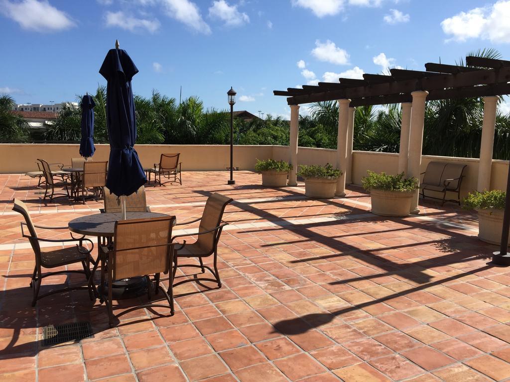 Lyx Suites At Merrick Park In Coral Gables Exterior foto