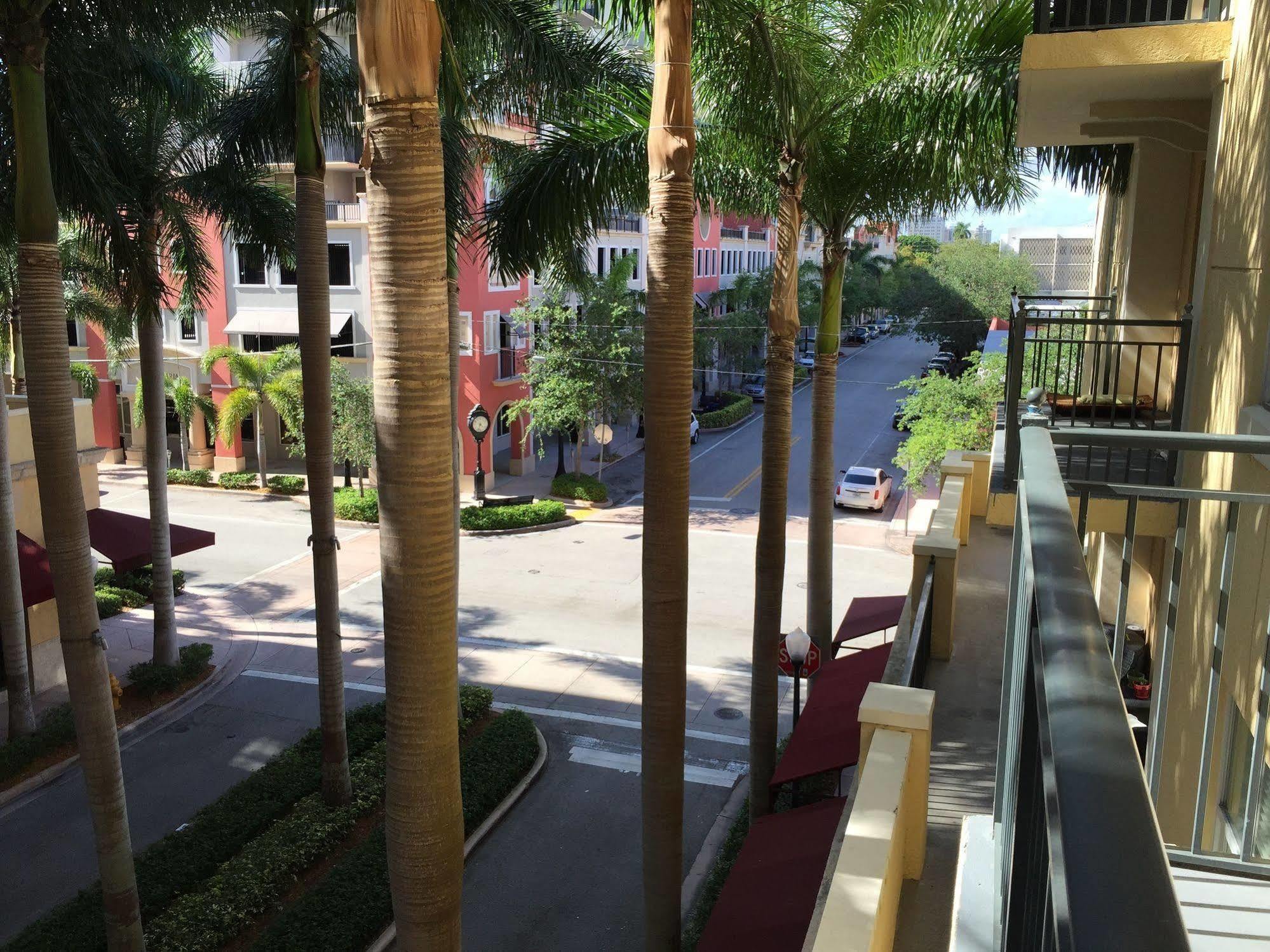 Lyx Suites At Merrick Park In Coral Gables Exterior foto
